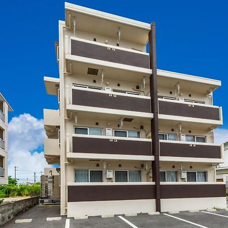 Hotel Mr.Kinjo In Tonoshiro Miyara Buitenkant foto